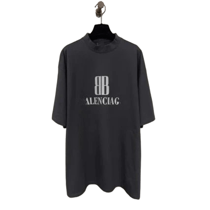 Balenciaga Black Logo T-Shirt: Breathable, Unisex Urban Essential