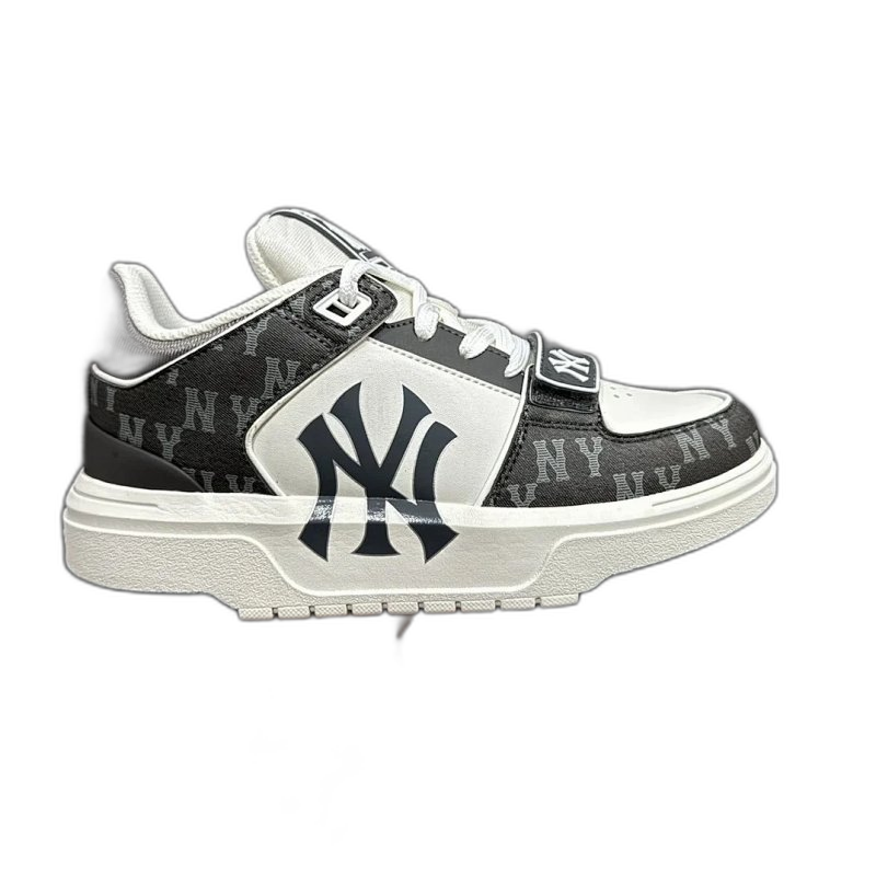 MLB NY Classic Leather Sneakers - Unisex Black & White