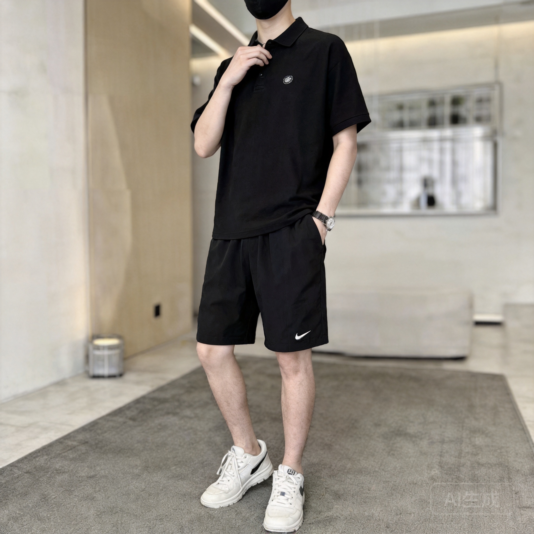 New Balance Black Cushioned Mesh Sneakers - Unisex