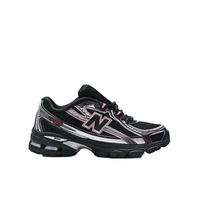 New Balance Black Retro Running Shoes - Breathable & Cushioned