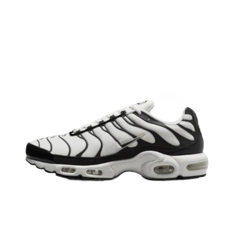 Nike Air Max 90 Black White Mesh Cushioned Sneakers