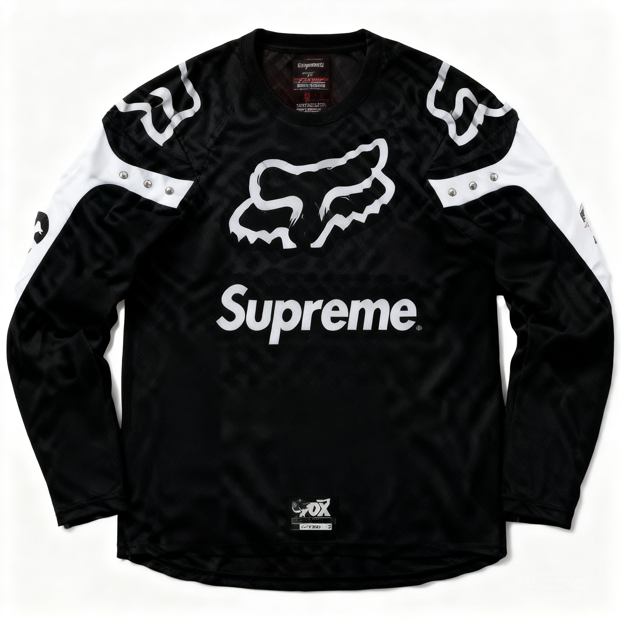 SUPREME Black Classic Streetwear: Unisex, Functional & Trendy